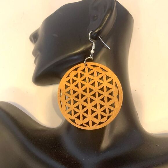 Wooden Laser Cut Earrings - Picture 1 of 3